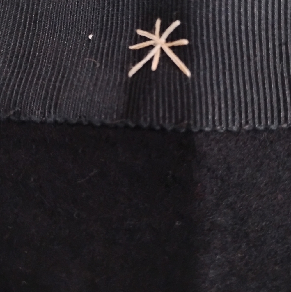 VINTAGE AUSTRIAN WOOL CIRCLE SKIRT - Picture 6 of 14